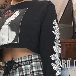 Selena Cropped Long sleeve